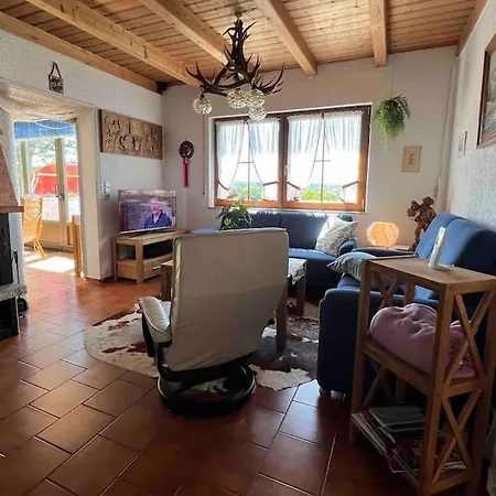 Freistehender In In Traumlage Mit Grossem Garten Διαμέρισμα