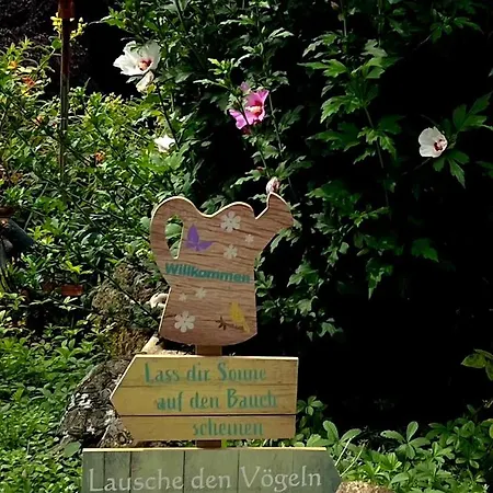 Διαμέρισμα Freistehender In In Traumlage Mit Grossem Garten