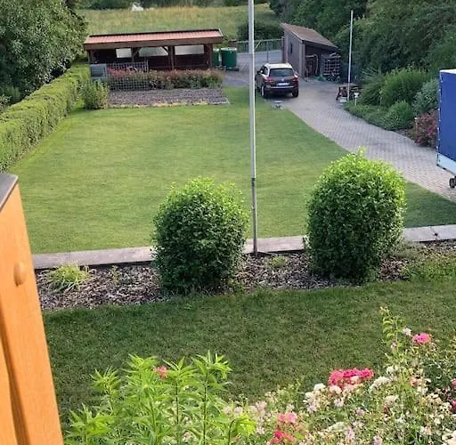 Freistehender In In Traumlage Mit Grossem Garten * Marktbreit